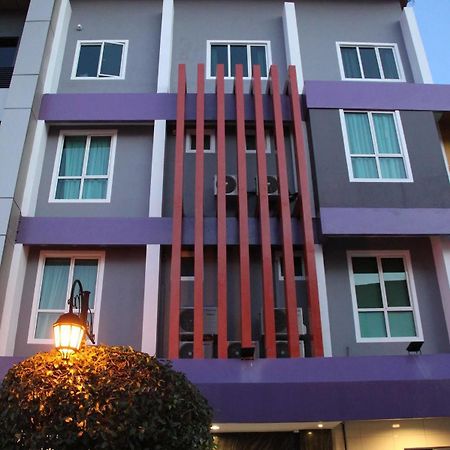 Kl Hotel Labuan Exteriör bild